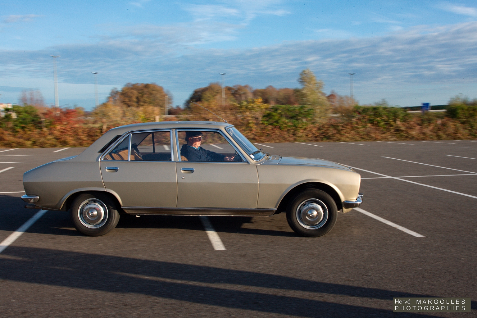 Peugeot 504.jpg